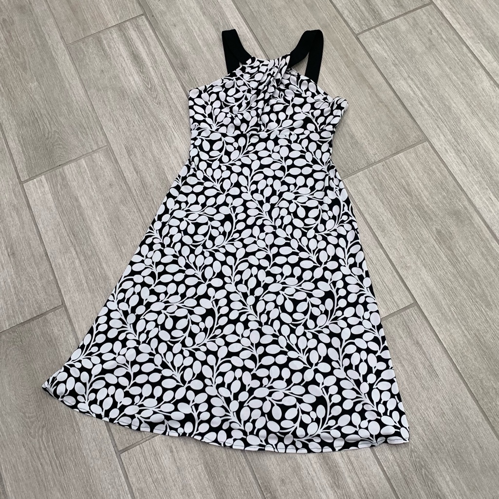 Maggy London Black And White Floral Dress